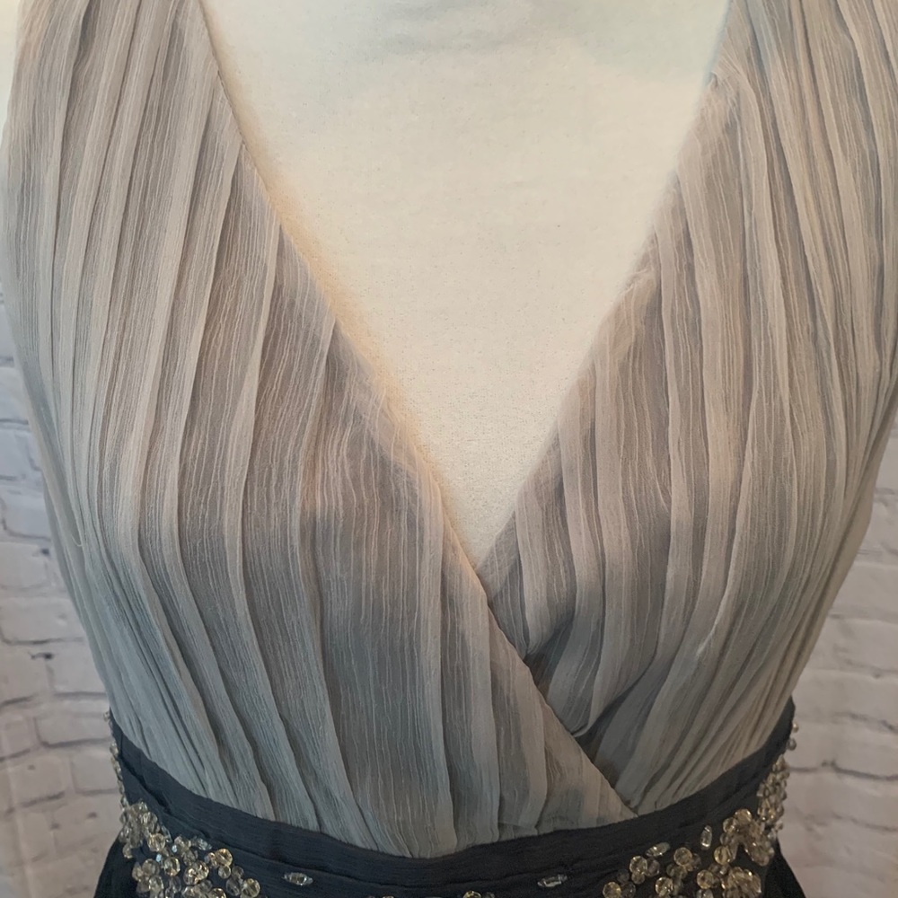 Newport News sleeveless cocktail/prom dress.Sz 12P - Picture 4 of 9